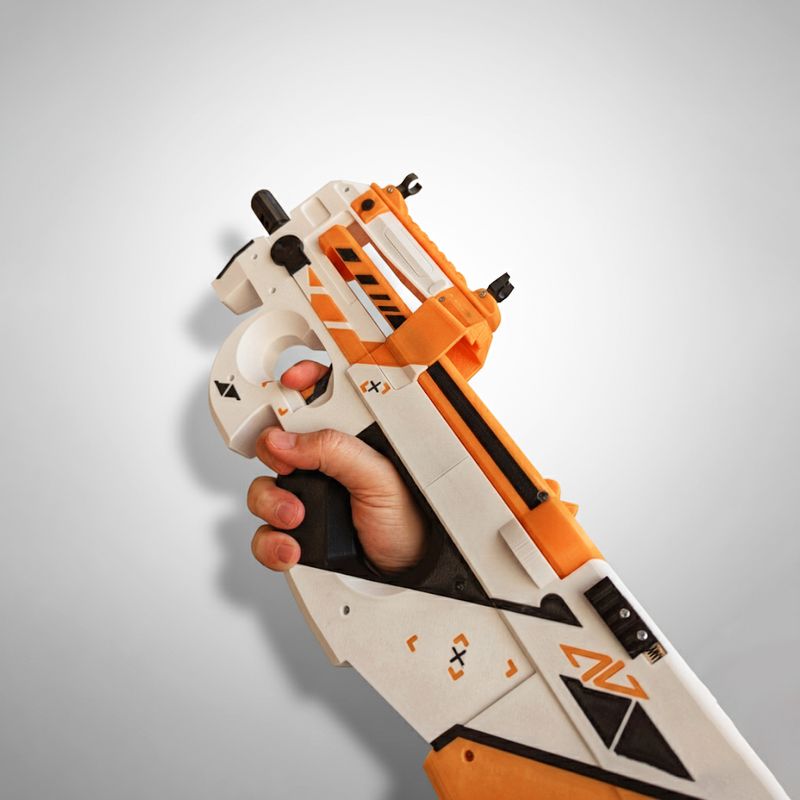 Jucarii, Copii si Bebe - Jucarii si jocuri - Jucarii de rol - Arme de jucarie - Mitraliera P90 Asiimov, replica realista, 56 cm, Counter Strike 2, CS GO, mecanism propulsat elastice pana la 15m - Infinity.ro