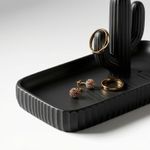 Fashion, accesorii si bijuterii - Femei - Bijuterii femei - Cutii bijuterii - Tavita Organizator Bijuterii cu Suport Cactus, Negru, 18 cm - Infinity.ro