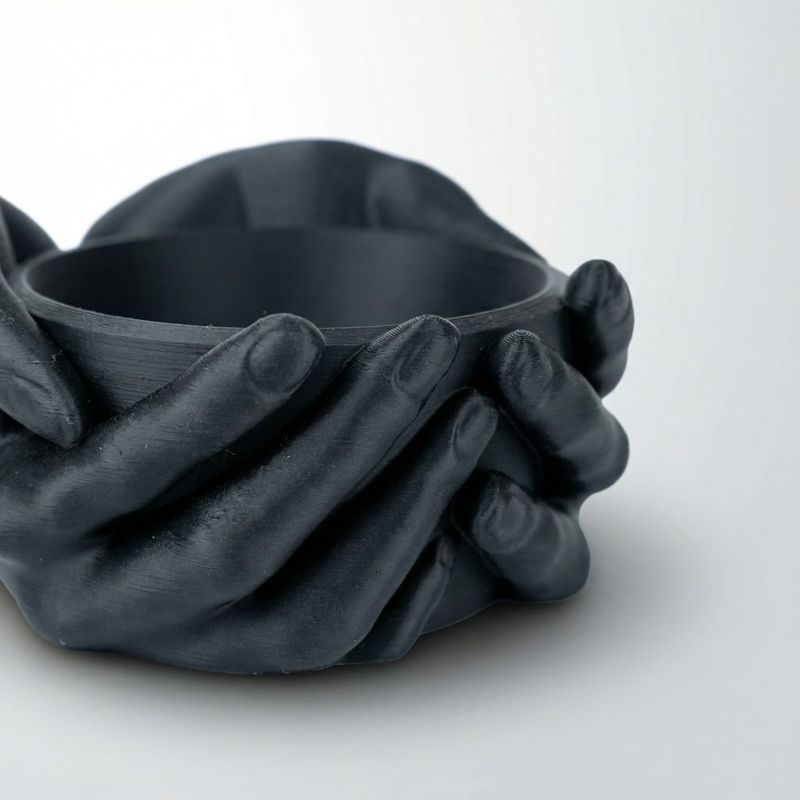 Casa si Gradina - Decoratiuni - Obiecte decorative - Vaze si boluri decorative - Bol Decorativ Sculptural cu Maini, Negru Mat, 16 cm - Infinity.ro