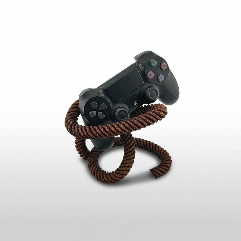 PC, gaming si accesorii - Gaming - Accesorii gaming - Accesorii console gaming - Suport pentru controller, design franghie, maro, 16 cm - Infinity.ro