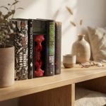 Carti si Birotica - Carti - Accesorii pentru cititori - Book Nook Decorativ, Cranii, Rosu Intens, 17 cm - Infinity.ro