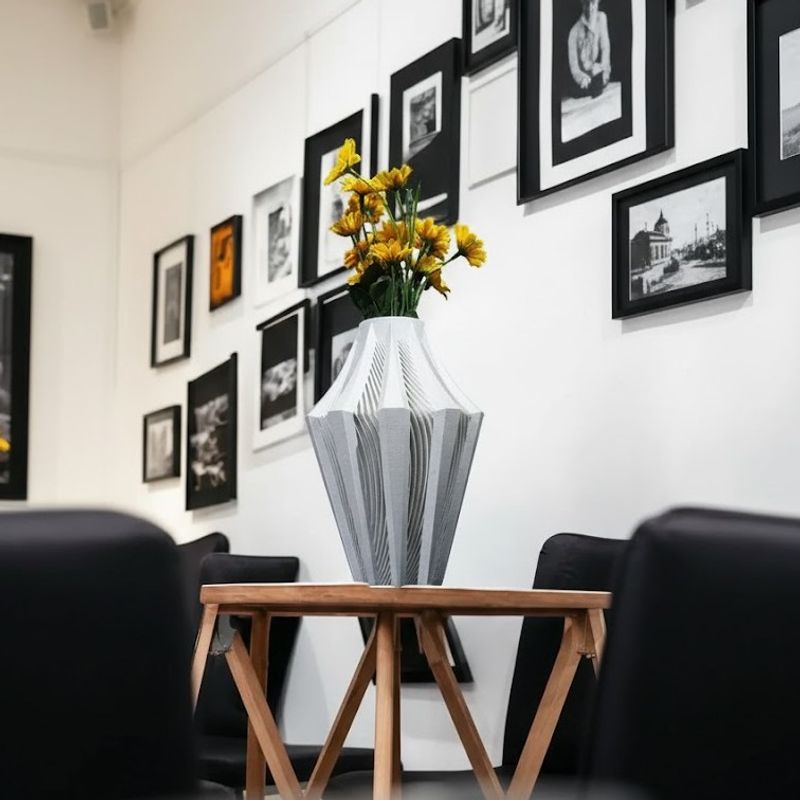 Casa si Gradina - Decoratiuni - Obiecte decorative - Vaze si boluri decorative - Vaza Moderna 3D, Design Minimalist, Gri - Infinity.ro