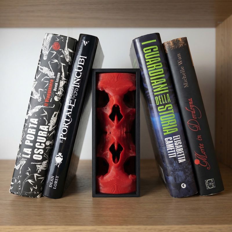 Carti si Birotica - Carti - Accesorii pentru cititori - Book Nook Decorativ, Cranii, Rosu Intens, 17 cm - Infinity.ro
