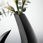 Casa si Gradina - Decoratiuni - Obiecte decorative - Vaze si boluri decorative - Vaza Decorativa Sculpturala in Forma de Semiluna, Negru, 24 cm - Infinity.ro