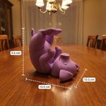 Casa si Gradina - Bucatarie si vesela - Accesorii bar - Suporturi bauturi - Suport Sticla de Vin Figurativ Amuzant, Mov, 10 cm - Infinity.ro