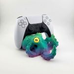 PC, gaming si accesorii - Gaming - Accesorii gaming - Accesorii console gaming - Suport Controller Elegant Octopus, Multicolor, 16 cm - Infinity.ro