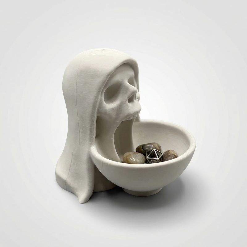 Casa si Gradina - Decoratiuni - Obiecte decorative - Vaze si boluri decorative - Bol Decorativ cu Craniu si Gluga, Ivory White, 20 cm - Infinity.ro