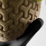 Casa si Gradina - Gradinarit si plante - Plante si ghivece - Ghivece si suporturi - Suport ghiveci, design modern, stand negru, ghiveci detasabil bej, plastic PLA, diametru 13cm - Infinity.ro