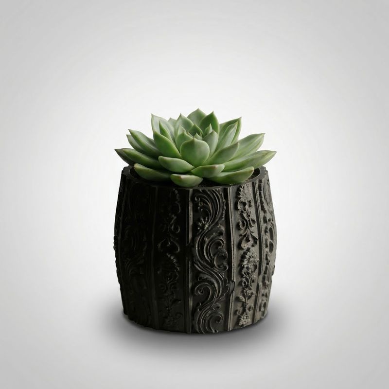 Casa si Gradina - Gradinarit si plante - Plante si ghivece - Ghivece si suporturi - Ghiveci Decorativ cu Ornamente Florale, Negru, 14 cm - Infinity.ro