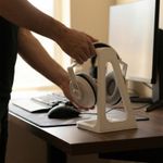 PC, gaming si accesorii - Periferice PC - Periferice Diverse - Suport Casti Minimalist Armonie, Alb, 25 cm - Infinity.ro
