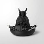 Carti si Birotica - Birotica - Accesorii de birou - Suporturi accesorii birou - Tava Organizator pentru Birou cu Silueta Samurai, Negru, 15 cm - Infinity.ro