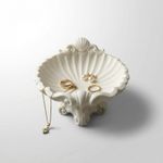 Fashion, accesorii si bijuterii - Femei - Bijuterii femei - Cutii bijuterii - Tavita pentru Bijuterii cu Model Scoica, Ivory, 10 cm - Infinity.ro