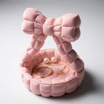 Fashion, accesorii si bijuterii - Femei - Bijuterii femei - Cutii bijuterii - Tavita Organizator Bijuterii cu Funda Matlasata, Roz, 13 cm - Infinity.ro