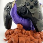 PC, gaming si accesorii - Gaming - Accesorii gaming - Accesorii console gaming - Suport Controller Gheara, Mov, 17cm, Design 3D - Infinity.ro