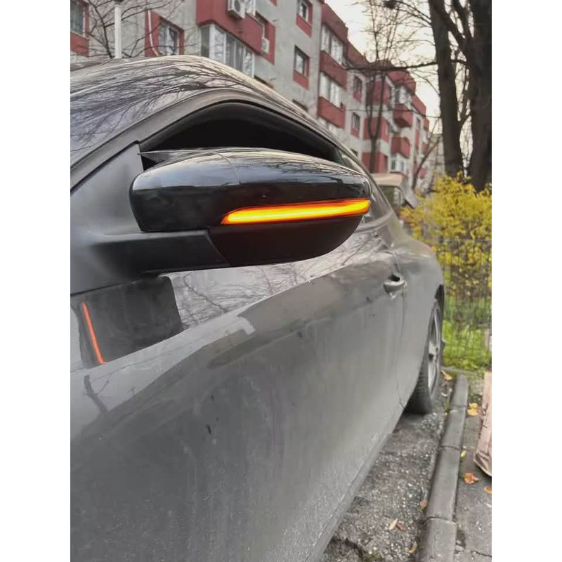 Auto si Moto - Piese auto si accesorii - Caroserie - Faruri, stopuri si proiectoare - Semnalizari dinamice oglinda compatibile cu VOLKSWAGEN Passat B7, CC 2008-2016, Jetta MK6, Scirroco, EOS, Beetle A5 - Infinity.ro