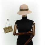 Fashion, accesorii si bijuterii - Femei - Accesorii femei - Caciuli si palarii femei - Palarie de soare dama, marime universala, 95% hartie 5% poliester, bor mic, cu accesoriu decorativ, Roz - PAL1869 - Infinity.ro