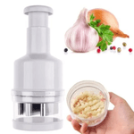Electronice si Electrocasnice - Electrocasnice bucatarie - Mixere, tocatoare & roboti de bucatarie - Blendere si mini tocatoare - Tocator manual legume si ceapa, tip presa, cu lame inox, fara curent, pentru bucatarie - Infinity.ro