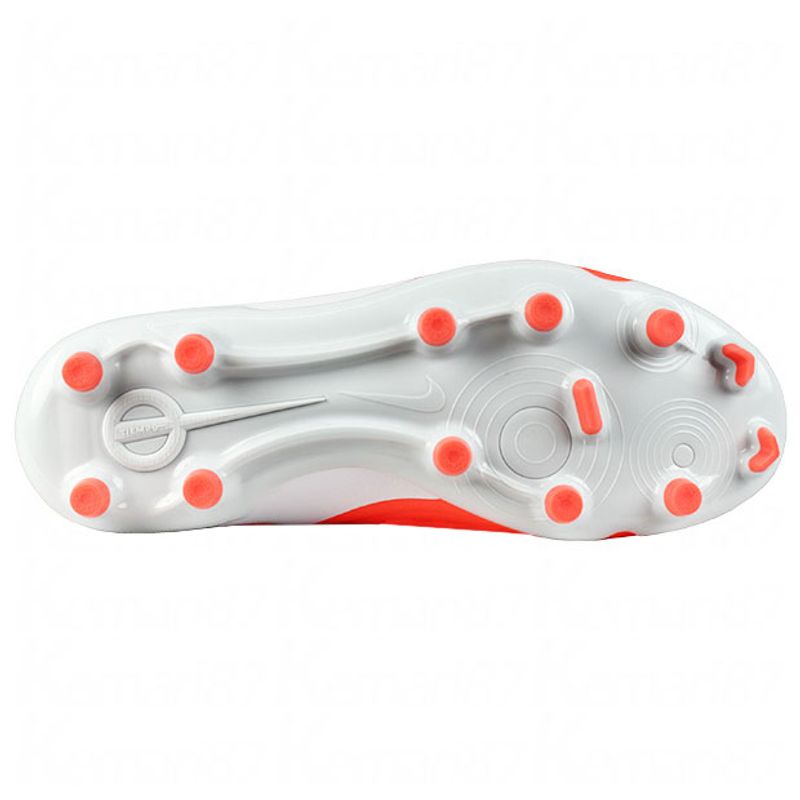 Sport si Outdoor - Echipament Sportiv - Incaltaminte sport - Pantofi sport - Ghete fotbal Nike Legend 10 rosu 35 Teren gazon natural - Infinity.ro