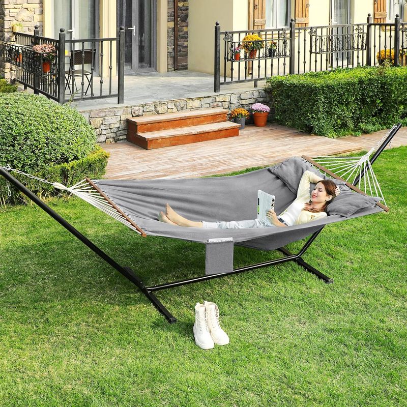 Casa si Gradina - Gradina si terasa - Balansoare si hamace - Balansoare - Hamac dublu cu bara lemn stabilizatoare, 2 perne incluse, bumbac si poliester 380g/m2, max 300 kg, 210x150 cm, gri - Infinity.ro
