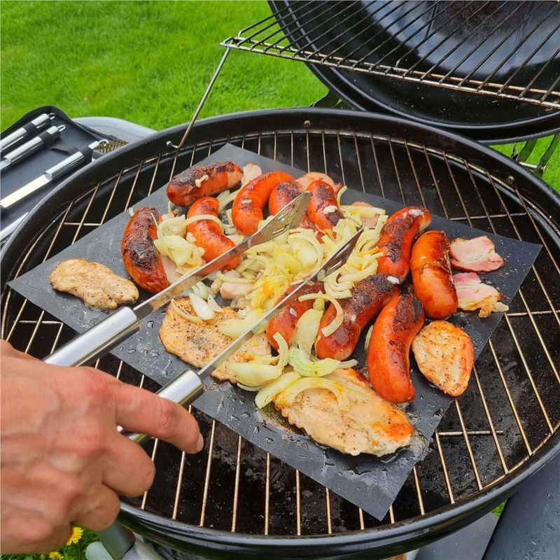 Casa si Gradina - Gradina si terasa - Gratare si accesorii - Gratare de gradina - Set accesorii gratar inox 20 piese cu furculita spatula cleste perie, rezistente la caldura, husa transport inclusa - Infinity.ro
