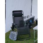 Casa si Gradina - Gradina si terasa - Mobilier exterior - Scaune si sezlonguri gradina - Sezlong pliant cu suport pahar, buzunar si perna, textilene, maxim 120 kg, 65x90x110 cm, negru - Infinity.ro