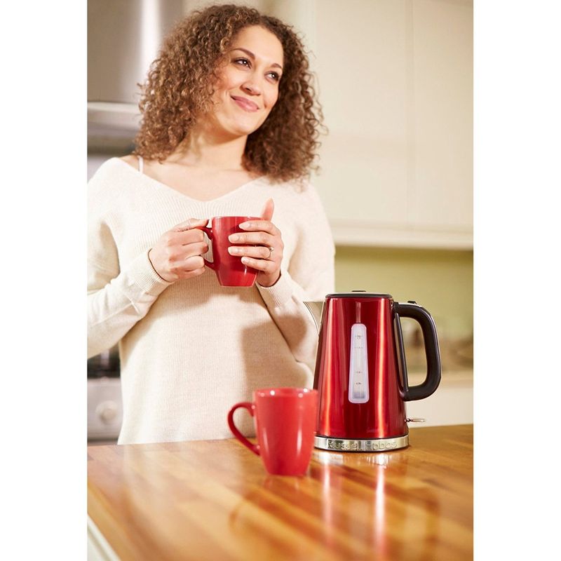 Electronice si Electrocasnice - Electrocasnice bucatarie - Preparare bauturi - Fierbatoare de apa - Fierbator Russell Hobbs Luna, 1.7L, 2400W, prajire rapida, filtru calcar detasabil, indicator nivel apa, rosu - Infinity.ro