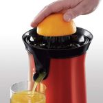 Electronice si Electrocasnice - Electrocasnice bucatarie - Preparare bauturi - Storcatoare de fructe - Storcator de citrice Russell Hobbs Colour Plus+, 2 conuri de stoarcere, recipient detasabil, filtru pulpa, rosu - Infinity.ro