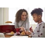 Electronice si Electrocasnice - Electrocasnice bucatarie - Preparare paine - Sandwich-maker - Prajitor de paine cu fanta lunga Russell Hobbs Luna, prajire rapida 55%, gratar chifle, tava firimituri detasabila, rosu - Infinity.ro