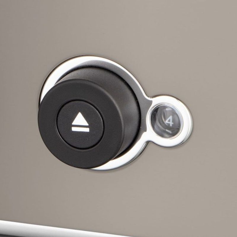 Electronice si Electrocasnice - Electrocasnice bucatarie - Preparare paine - Prajitoare de paine - Prajitor de paine Russell Hobbs Distinctions, 2 fante, gratar chifle, tava firimituri detasabila, design premium, titan - Infinity.ro