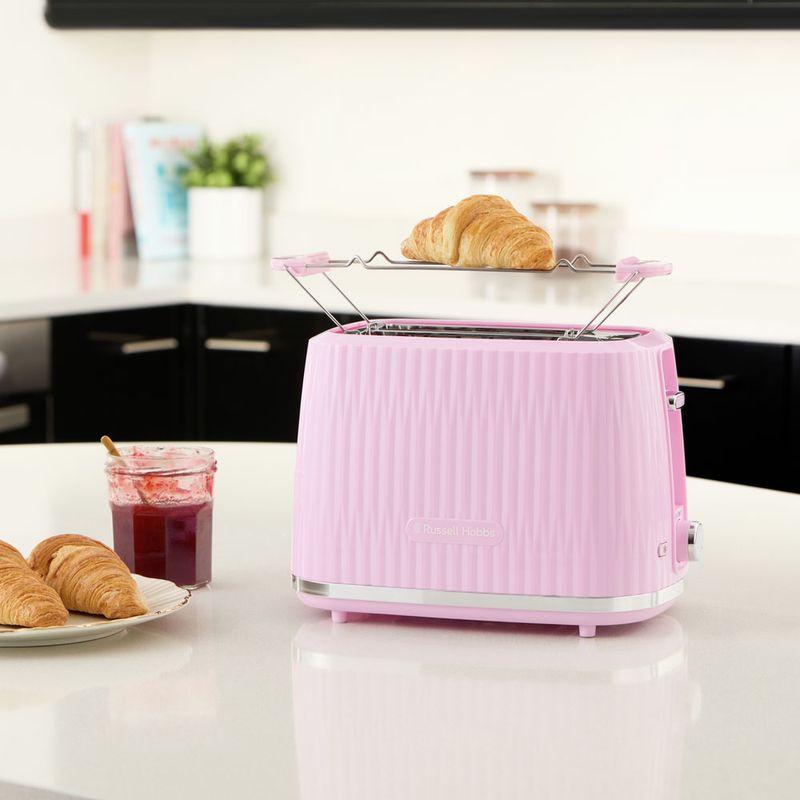 Electronice si Electrocasnice - Electrocasnice bucatarie - Preparare paine - Sandwich-maker - Prajitor de paine Russell Hobbs Eden, 2 fante, gratar chifle, tava firimituri detasabila, design modern, roz - Infinity.ro