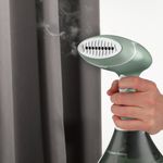 Electronice si Electrocasnice - Ingrijirea tesaturilor - Statii de calcat - Aparat de calcat vertical cu abur Russell Hobbs Steam Genie Essential, 1600W, abur 22g/min, incalzire 45s - Infinity.ro