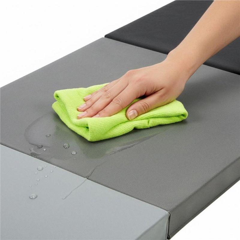 Sport si Outdoor - Fitness - Accesorii fitness - Saltele fitness - Saltea fitness pliabila 3 segmente pvc spuma epe maner, 180x60x6 cm, duritate medie, negru gri - Infinity.ro