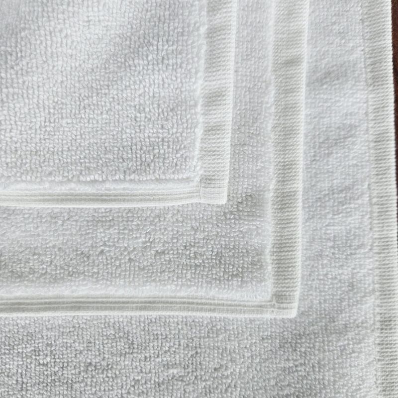 Casa si Gradina - Textile si covoare - Textile baie - Prosoape - Prosop baie pentru picioare Kotonia Home Hotel, 50x70 cm, 100% Bumbac, 50x70 cm, 850 g/mp, alb - Infinity.ro