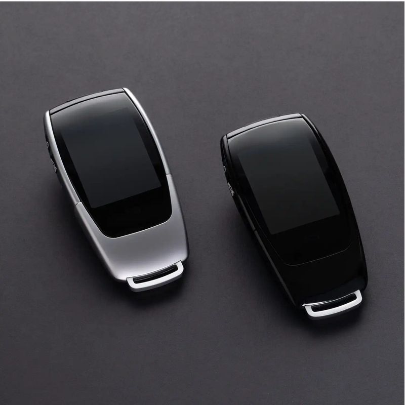 Auto si Moto - Electronice auto - Sisteme de inchidere centralizata - Cheie Auto Smart cu Display SK03, Activare Keyless Entry, 4 butoane, LCD cu touchscreen - Infinity.ro