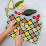 Casa si Gradina - Bucatarie si vesela - Ustensile bucatarie - Tocatoare de bucatarie - Tocător Hermia, sticlă, 20 x 30 cm, multicolor, 400FLR1491 - Infinity.ro