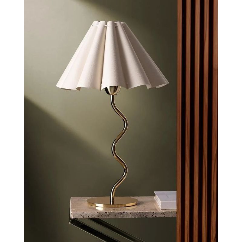 Casa si Gradina - Corpuri si surse de iluminat - Veioze si lampi - Veioze - Veioză Opviq, metal, 36 x 36 x 54 cm, auriu, 347ZNY1101 - Infinity.ro