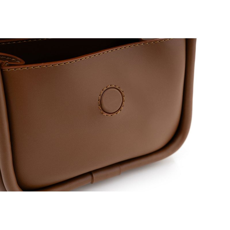 Fashion, accesorii si bijuterii - Femei - Accesorii femei - Genti si rucsacuri femei - Geantă Lucky Bees, piele, 9 x 19 x 15 cm, tan, 946VNC1118 - Infinity.ro