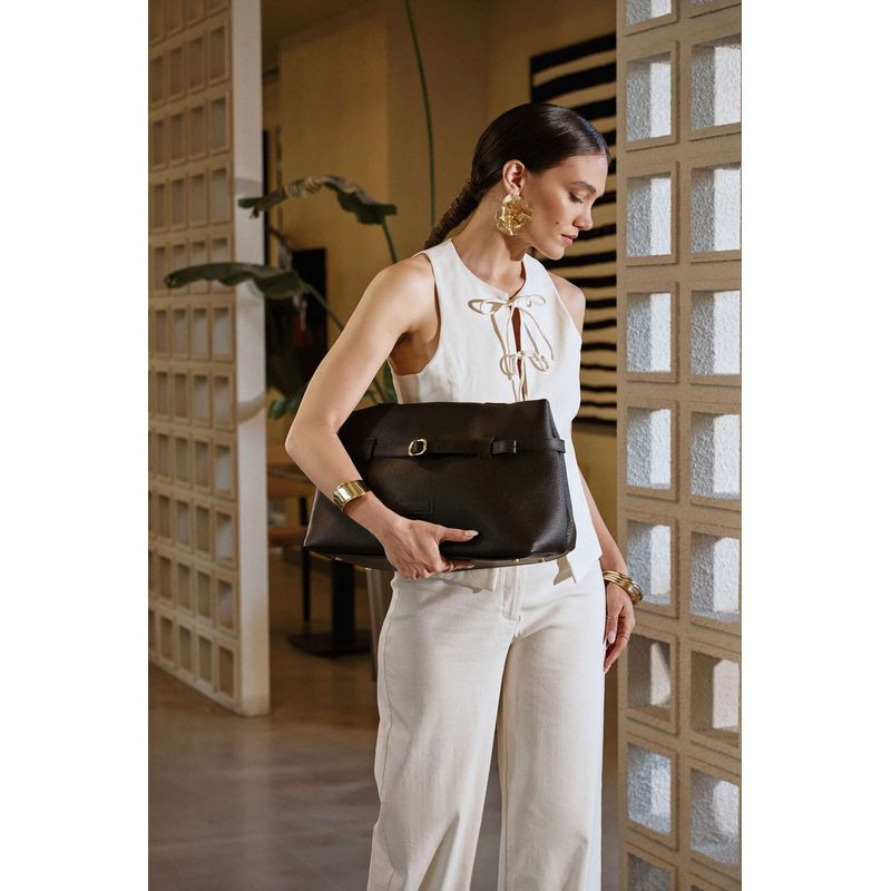 Fashion, accesorii si bijuterii - Femei - Accesorii femei - Genti si rucsacuri femei - Geantă de umăr Lucky Bees, piele, 16 x 40 x 27 cm, negru, 671LKB2122 - Infinity.ro
