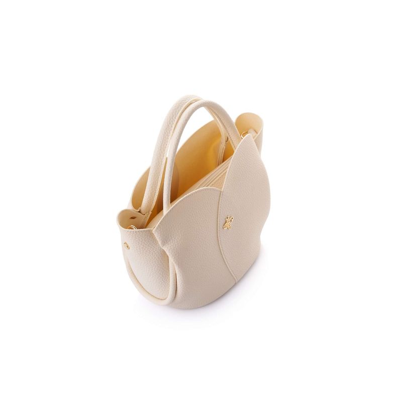 Fashion, accesorii si bijuterii - Femei - Accesorii femei - Genti si rucsacuri femei - Geantă de umăr Lucky Bees, piele, 15 x 29 x 21 cm, crem, 671LKB2247 - Infinity.ro