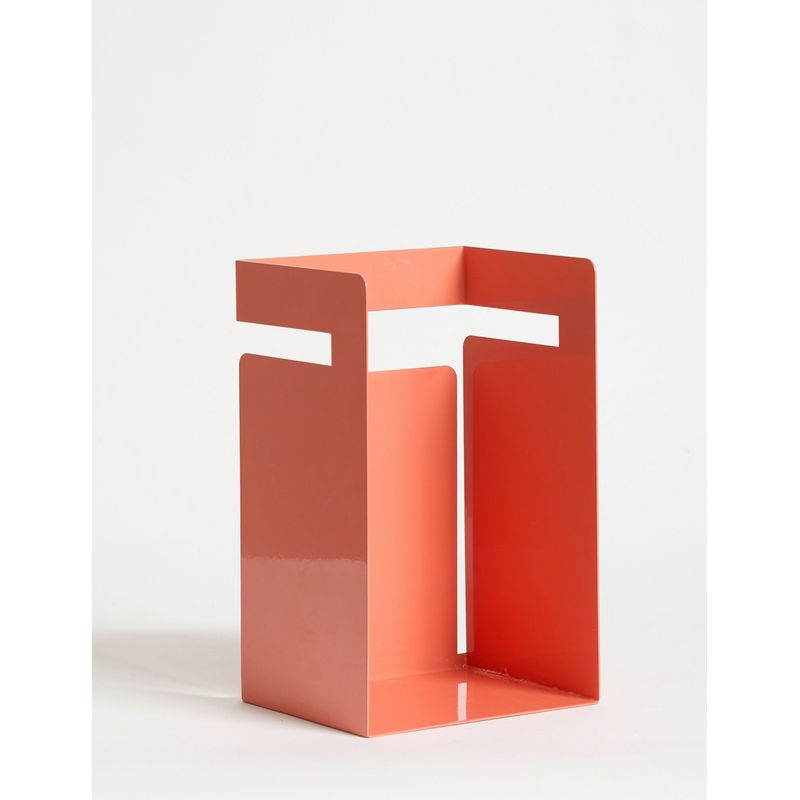 Carti si Birotica - Birotica - Accesorii de birou - Suporturi accesorii birou - Suport cărți Hanah Home, metal, 18 x 15.5 x 19 cm, somon, 438CTF1306 - Infinity.ro