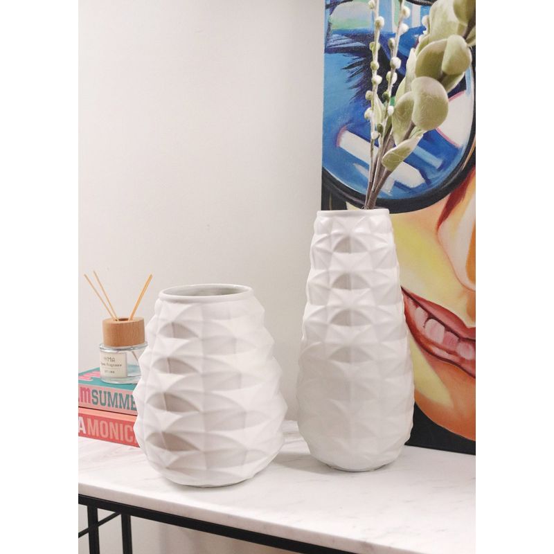 Casa si Gradina - Decoratiuni - Obiecte decorative - Vaze si boluri decorative - Vază Aberto Design, ceramică, 25 x 25 x 26 cm, alb, 742TMA4905 - Infinity.ro