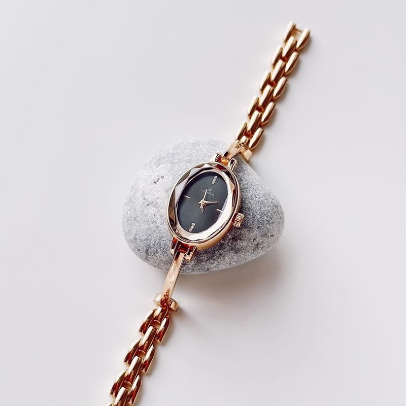 Fashion, accesorii si bijuterii - Femei - Bijuterii femei - Ceasuri femei - Ceas femei Heliophilia, oțel, auriu și negru, 333ORN1104 - Infinity.ro