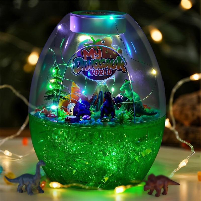 Casa si Gradina - Corpuri si surse de iluminat - Veioze si lampi - Lampi de veghe - Lumina de noapte in forma de terariu cu dinozauri si accesorii pentru o lume magica - Infinity.ro