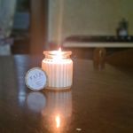 Casa si Gradina - Decoratiuni - Aromaterapie si lumanari - Suporturi lumanari - Lumanare parfumata vanilie din ceara de soia 60 gr in borcan de sticla cu capac - Infinity.ro