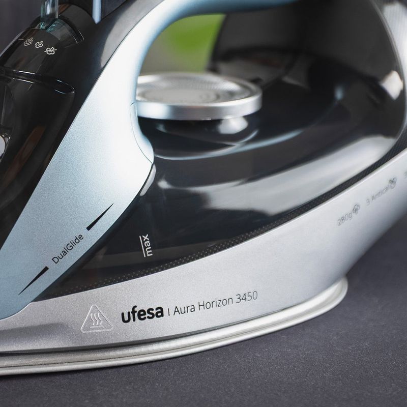 Electronice si Electrocasnice - Ingrijirea tesaturilor - Fiare de calcat - Fier de calcat Ufesa Aura Horizon, Talpa Ceramica Ultra-Alunecare, Jet de Abur 240g, 3450W, Negru - Infinity.ro