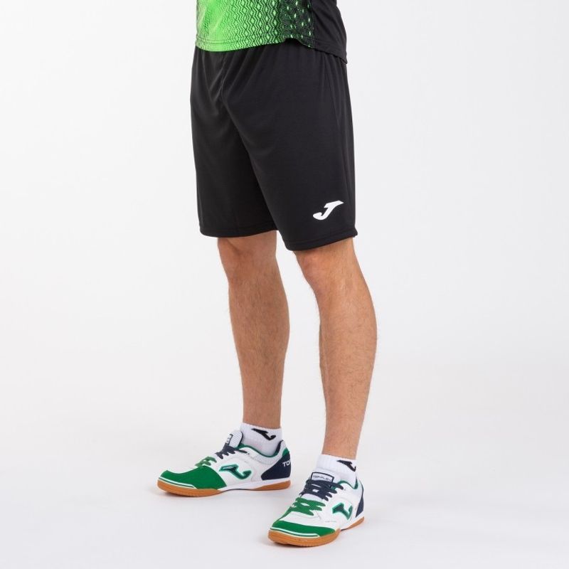 Sport si Outdoor - Echipament Sportiv - Imbracaminte sport - Pantaloni scurti sport - Pantaloni scurti barbati Joma Nobel negru 10 ANI - Infinity.ro