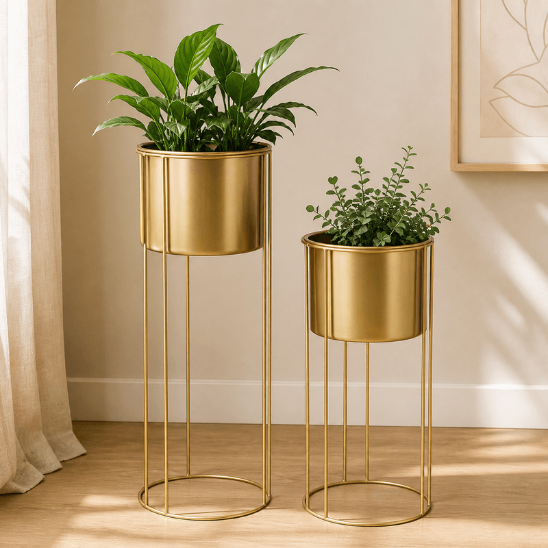 Casa si Gradina - Gradinarit si plante - Plante si ghivece - Ghivece si suporturi - Set ghivece metalice Le Collectionneur, suport inalt, 41 cm si 58 cm, auriu - Infinity.ro