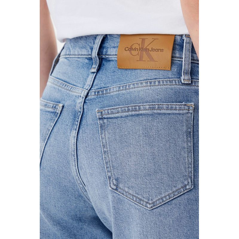 Fashion, accesorii si bijuterii - Femei - Imbracaminte femei - Pantaloni femei - Blugi dama Calvin Klein Jeans J20J225148 Albastru W25-L28 US - Infinity.ro