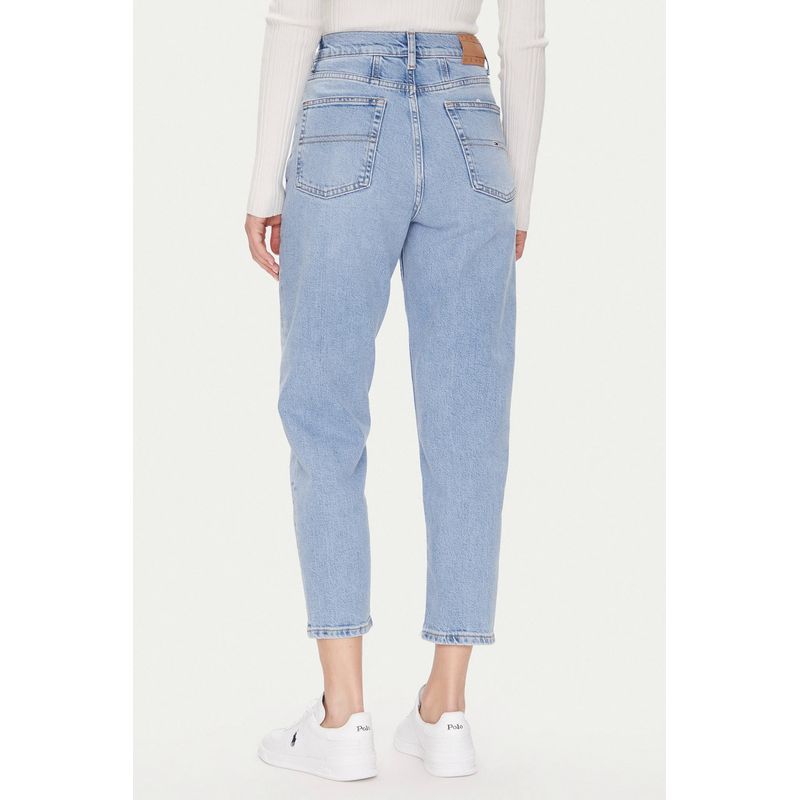 Fashion, accesorii si bijuterii - Femei - Imbracaminte femei - Pantaloni femei - Blugi dama crop mom fit Tommy Jeans DW0DW20041 Albastru W25-L30 US - Infinity.ro