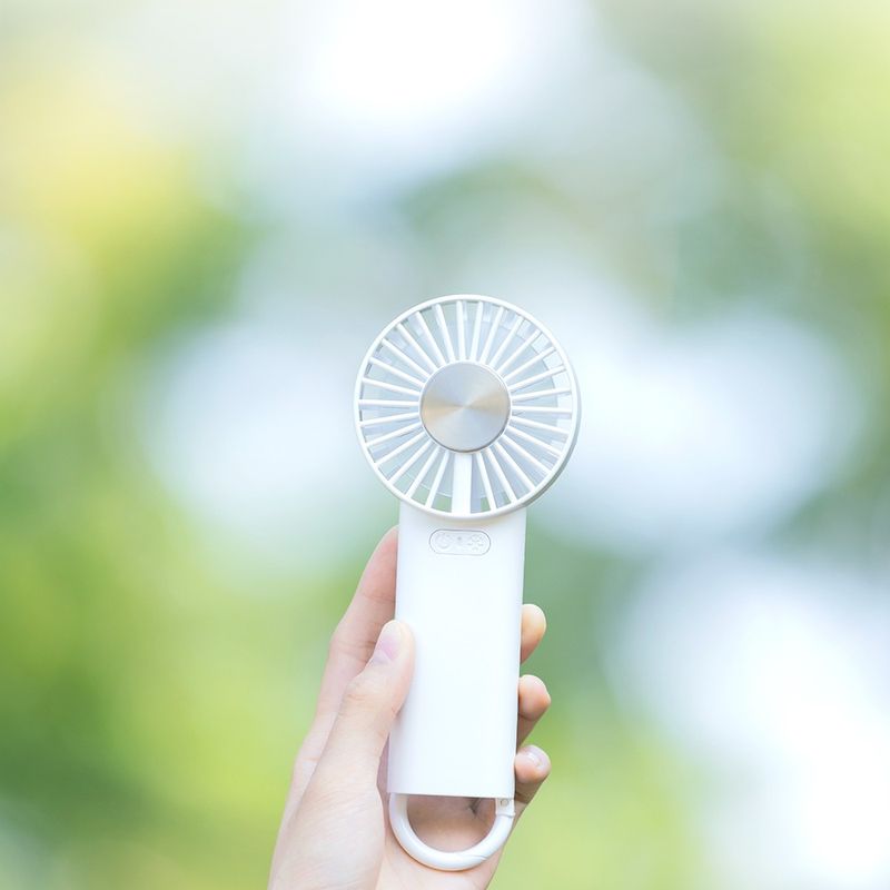 Electronice si Electrocasnice - Climatizare si sisteme de incalzire - Aparate racire aer - Ventilatoare - Ventilator de mana cu electrod de racire CoolDiscMaster, portabil, 3 trepte ventilatie, incarcare USB - Infinity.ro